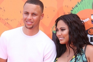 2026足球世界杯无插件直播-夸梅diss库嫂：玩乐投资都花老公钱还抱怨很多 我要是库里早离了